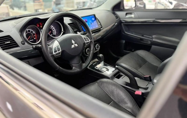 imagem-https://www.socarrao.com.br/sc-vehicle-images-prod/4292059/1791982937551-8547214_8_B_d1ce0ead04.jpeg