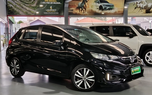 imagem-https://www.socarrao.com.br/sc-vehicle-images-prod/4292070/1792011372343-hMN3Q811PcRwzZ6Jk15045BCWravPa3e.jpg