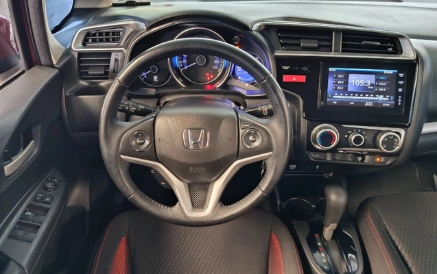 imagem-https://www.socarrao.com.br/sc-vehicle-images-prod/4292094/1791648196954-Z2lloGTTKrhVRldiIGb4eKuTv9fbEx5S.jpg