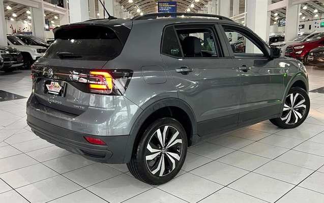 imagem-https://www.socarrao.com.br/sc-vehicle-images-prod/4292146/1791578507187-8549376_11_B_46af988434.jpeg