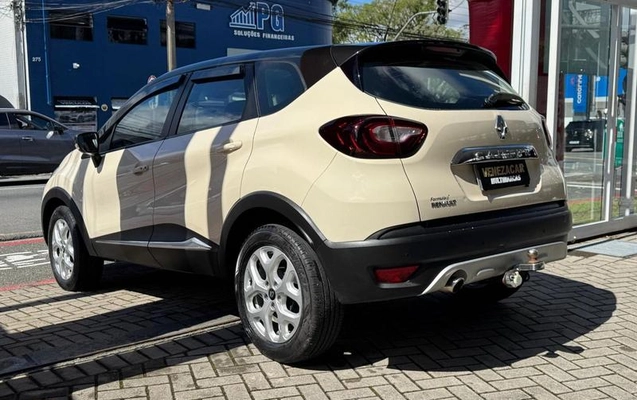 imagem-https://www.socarrao.com.br/sc-vehicle-images-prod/4292152/1791379173318-8548736_17_B_c9049531f4.jpeg