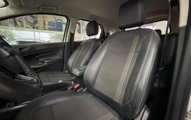 imagem-https://www.socarrao.com.br/sc-vehicle-images-prod/4292163/1791385104280-8540167_8_B_e6fab11d53.jpeg