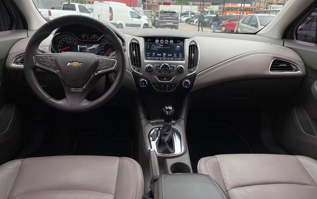 imagem-https://www.socarrao.com.br/sc-vehicle-images-prod/4292197/1791319026005-8542902_5_B_467272926e.jpeg