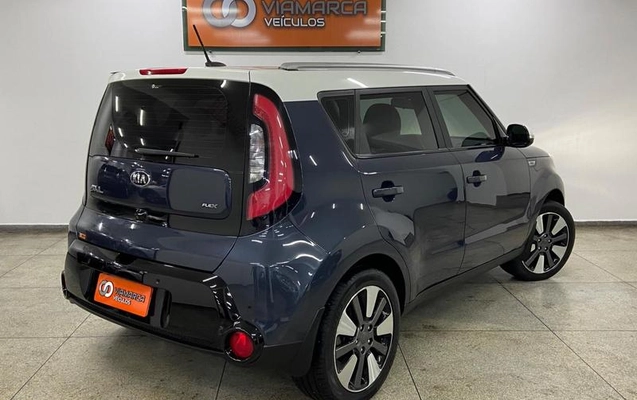 imagem-https://www.socarrao.com.br/sc-vehicle-images-prod/4292240/1791406941882-8540771_4_B_b35ffab8d3.jpeg