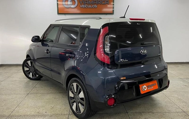 imagem-https://www.socarrao.com.br/sc-vehicle-images-prod/4292240/1791406941885-8540771_6_B_9118e57e63.jpeg