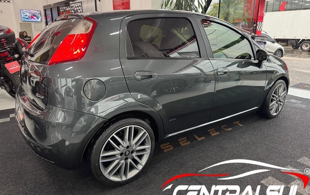 imagem-https://www.socarrao.com.br/sc-vehicle-images-prod/4292286/1791319869353-5e271e553e4c41f8bf0871412d79c795_1791319728996.jpg