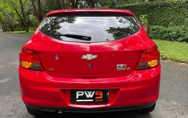 imagem-https://www.socarrao.com.br/sc-vehicle-images-prod/4292511/1791387201595-8543246_2_B_f7b04eb33a.jpeg