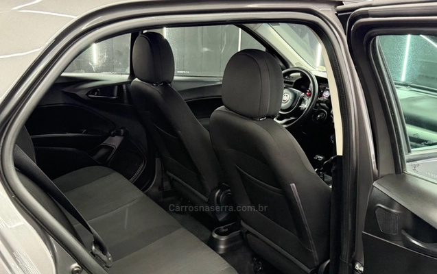 imagem-https://www.socarrao.com.br/sc-vehicle-images-prod/4292737/1791322976497-7ae96ac8e8dca8840f4c1efffb13c2d8_big.jpeg
