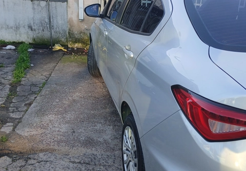 Fiat Cronos 2023 Prata — foto 1 de 3
