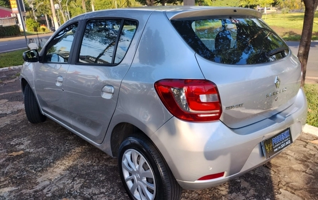 imagem-https://www.socarrao.com.br/sc-vehicle-images-prod/4292848/1791324817580-i1zJjcEAhXslUhdNmwxXJKJWsGemrOEh.jpg