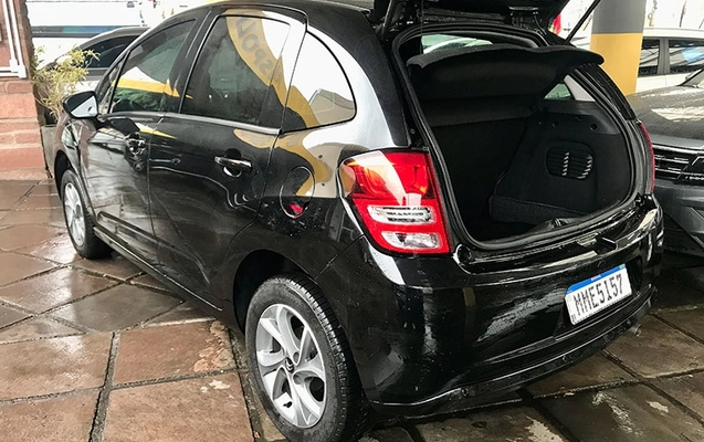 imagem-https://www.socarrao.com.br/sc-vehicle-images-prod/4293907/1791488763223-I6zrc3rKwPF6SgvH6l8Owb5kwzQwxUdN.jpg