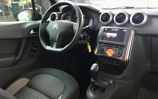 imagem-https://www.socarrao.com.br/sc-vehicle-images-prod/4293907/1791488763225-9fO8YASDYKECxzv5Cvragz3Wgcj6NgzE.jpg