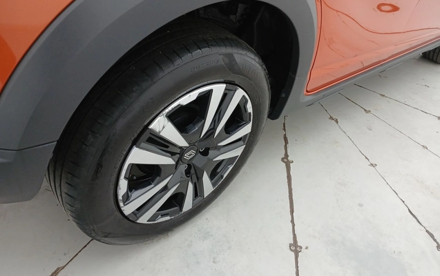 imagem-https://www.socarrao.com.br/sc-vehicle-images-prod/4297215/1791372104437-1_082140.jpg