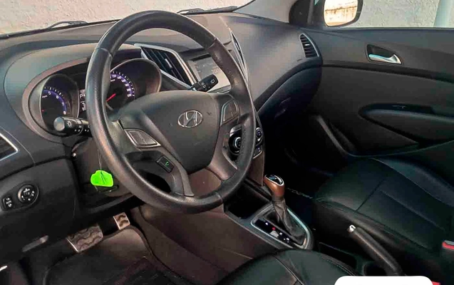 imagem-https://www.socarrao.com.br/sc-vehicle-images-prod/4297402/1791571629224-e75a0f35-9ca1-4350-8a38-5641c51ceea2.jpg