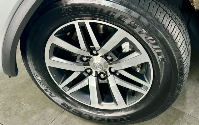imagem-https://www.socarrao.com.br/sc-vehicle-images-prod/4297408/1791376737495-0c8040174cb34c33b0f916deb2ad8fae_1791375105011.jpg