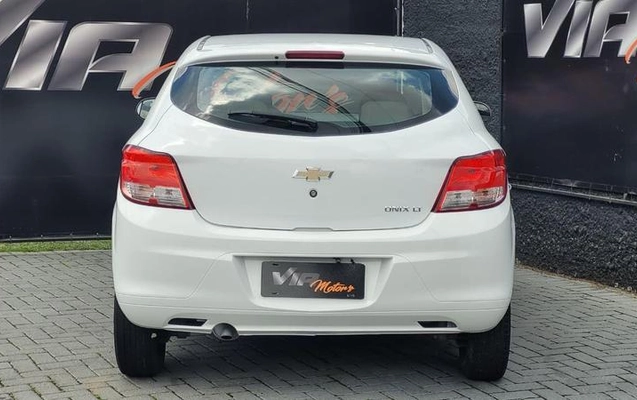 imagem-https://www.socarrao.com.br/sc-vehicle-images-prod/4297709/1792165714952-8550250_15_B_70f270bd20.jpeg
