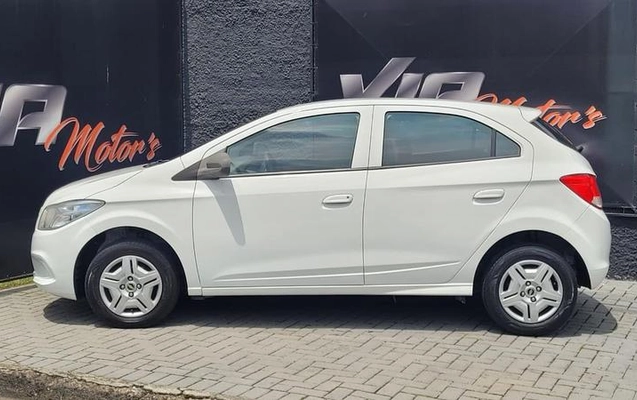 imagem-https://www.socarrao.com.br/sc-vehicle-images-prod/4297709/1792165714961-8550250_10_B_43f452acd4.jpeg
