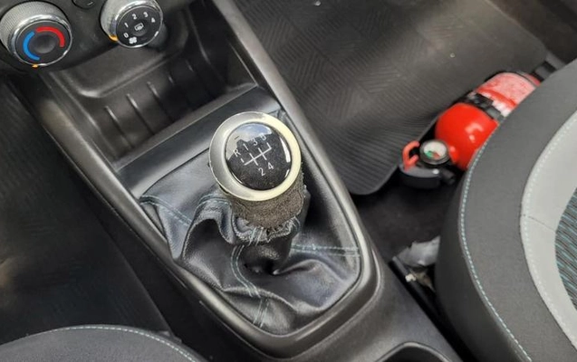 imagem-https://www.socarrao.com.br/sc-vehicle-images-prod/4297709/1792165714975-8550250_5_B_be5347ea94.jpeg
