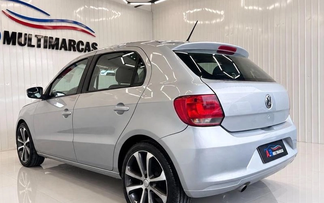 imagem-https://www.socarrao.com.br/sc-vehicle-images-prod/4297780/1791377020056-8539880_8_B_f8e9d17560.jpeg