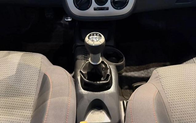 imagem-https://www.socarrao.com.br/sc-vehicle-images-prod/4297794/1791377197899-8550281_12_B_aa82549637.jpeg