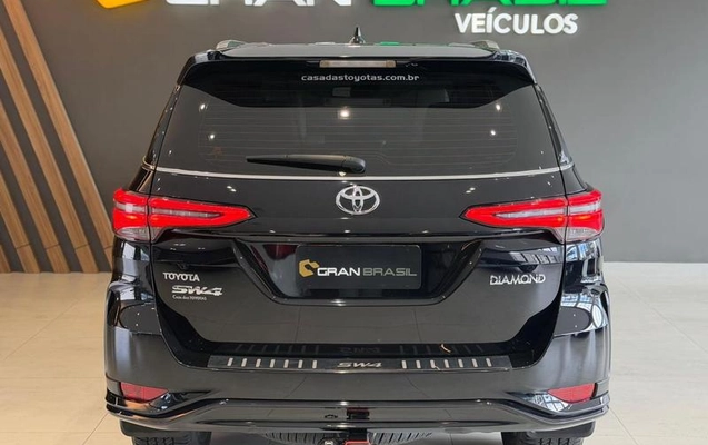 imagem-https://www.socarrao.com.br/sc-vehicle-images-prod/4297797/1791570410578-8549851_3_B_788cbbca71.jpeg