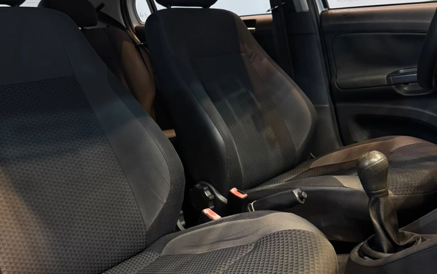 imagem-https://www.socarrao.com.br/sc-vehicle-images-prod/4297916/1791377910335-V2hhdHNBcHAgSW1hZ2UgMjAyNi0xMC0wNiBhdCAxNi4zMy40OSAoMikuanBlZw.jpeg