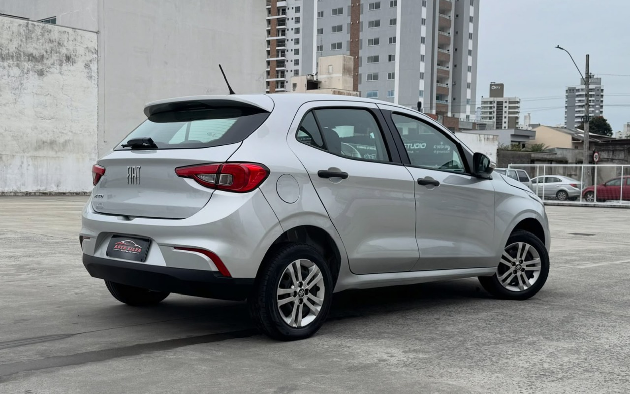 imagem-https://www.socarrao.com.br/sc-vehicle-images-prod/4297924/1791377972797-V2hhdHNBcHAgSW1hZ2UgMjAyNi0xMC0wNiBhdCAxNC4yMS41MyAoNCkuanBlZw.jpeg