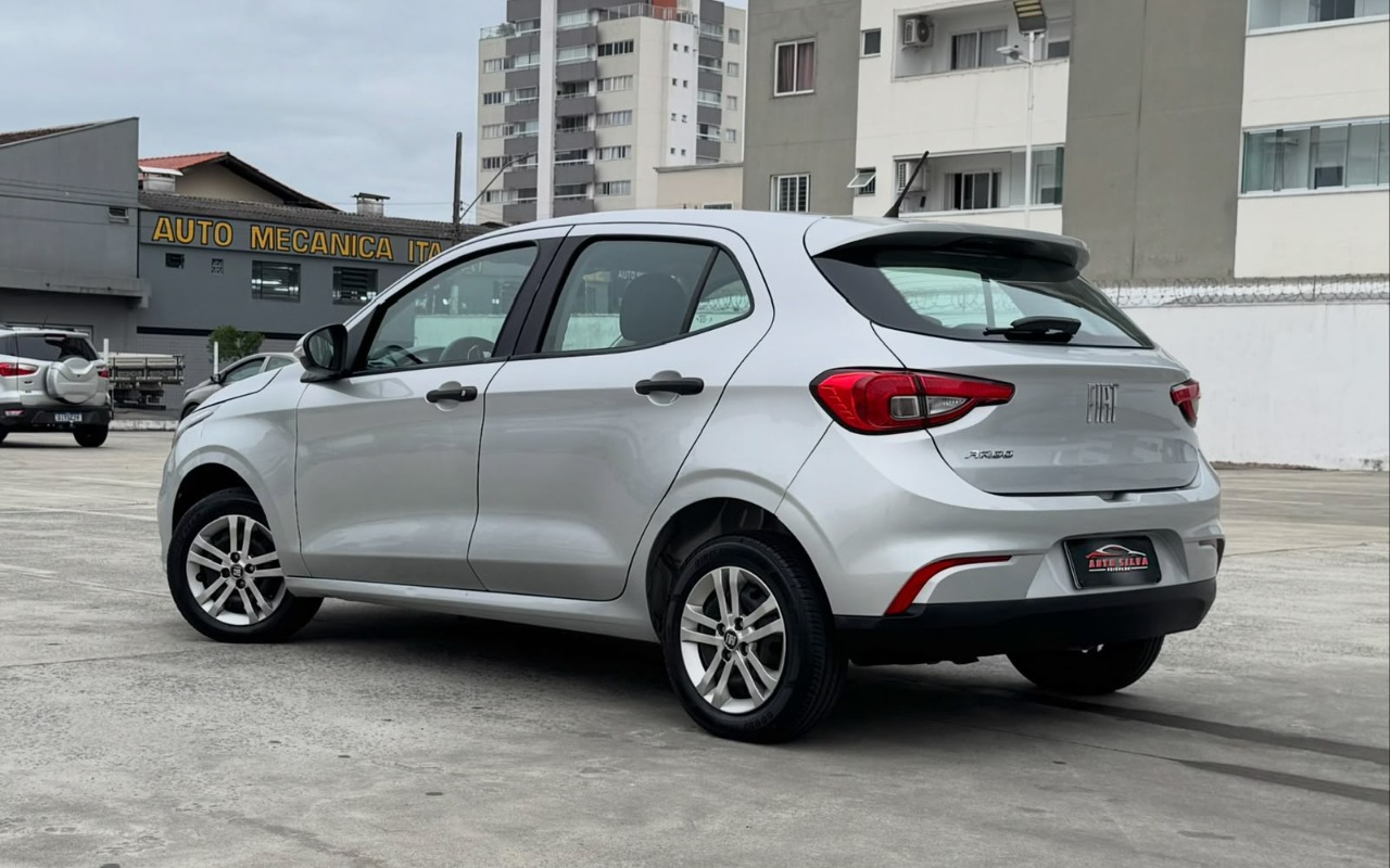 imagem-https://www.socarrao.com.br/sc-vehicle-images-prod/4297924/1791377973047-V2hhdHNBcHAgSW1hZ2UgMjAyNi0xMC0wNiBhdCAxNC4yMS41MyAoMikuanBlZw.jpeg
