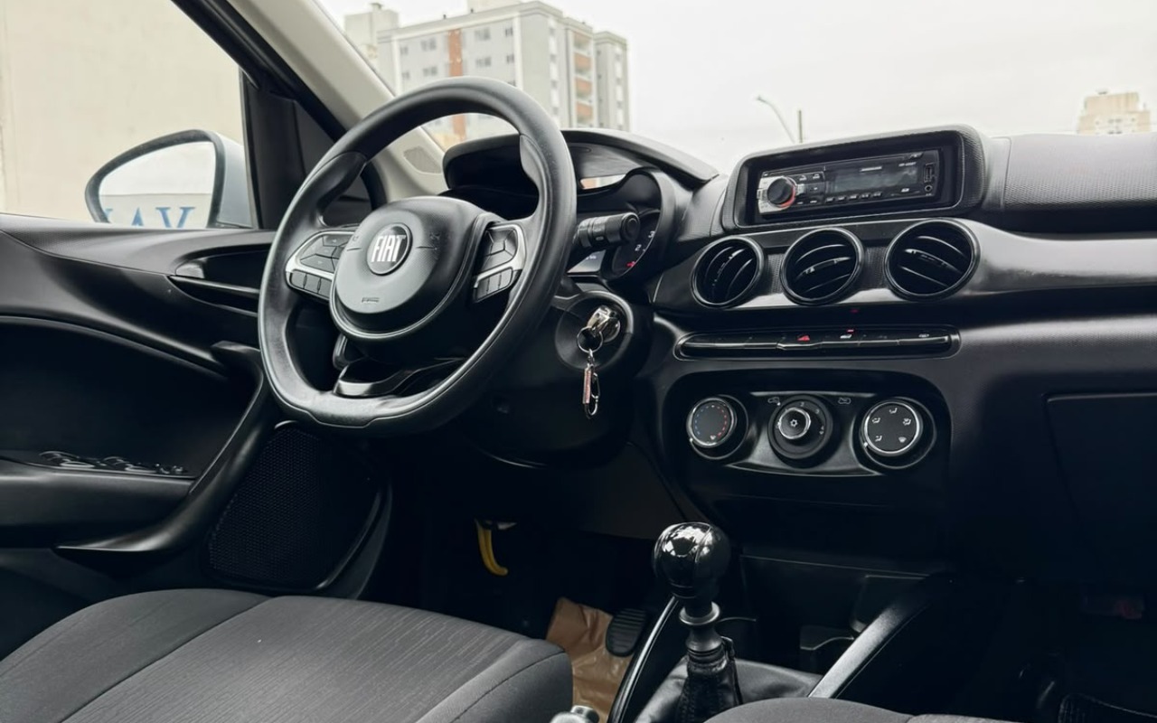 imagem-https://www.socarrao.com.br/sc-vehicle-images-prod/4297924/1791377973370-V2hhdHNBcHAgSW1hZ2UgMjAyNi0xMC0wNiBhdCAxNC4yMS41NCAoMSkuanBlZw.jpeg