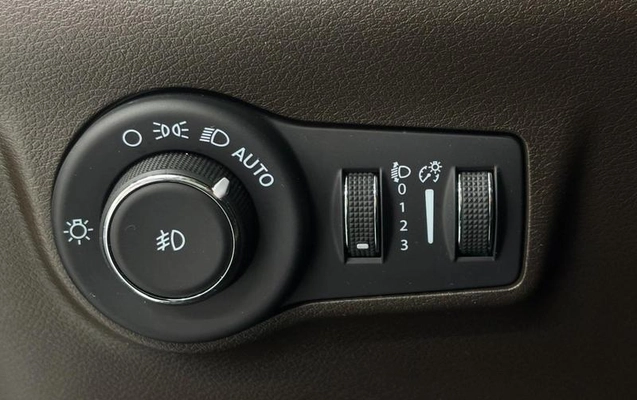 imagem-https://www.socarrao.com.br/sc-vehicle-images-prod/4297930/1791378012591-7979513_6_B_5e00d01a00.jpeg