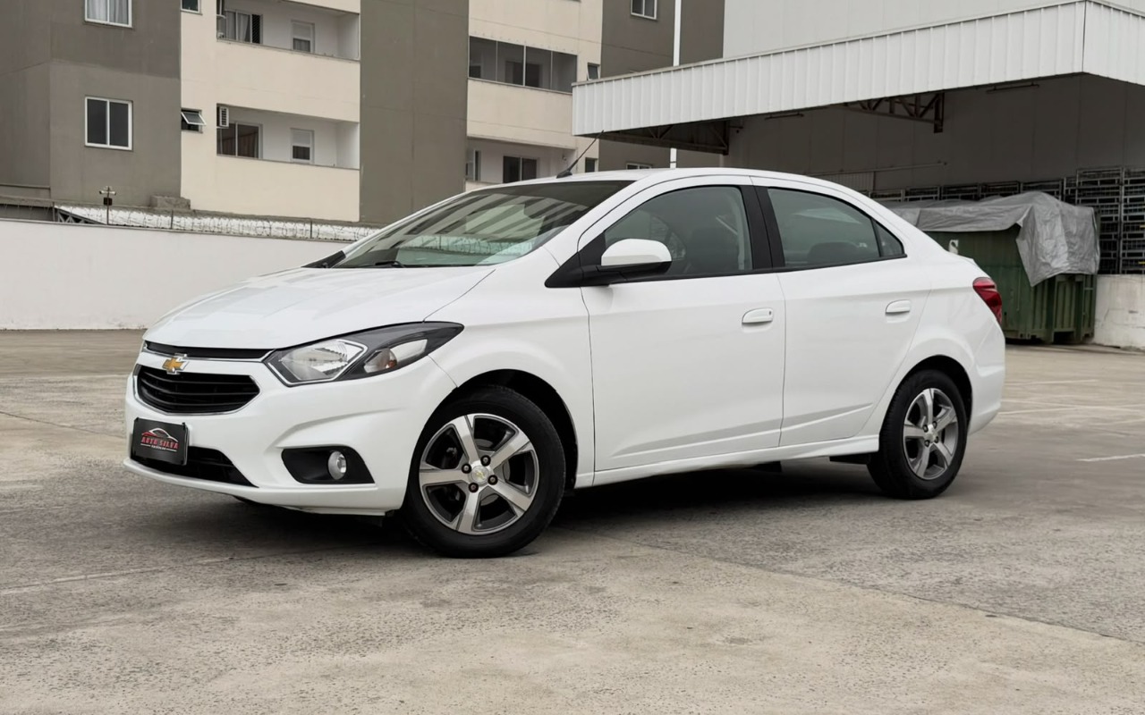 Chevrolet Prisma 2018 Branco — foto 1 de 3