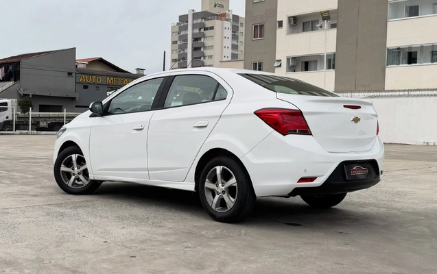 imagem-https://www.socarrao.com.br/sc-vehicle-images-prod/4298009/1791378550014-V2hhdHNBcHAgSW1hZ2UgMjAyNi0wOS0xNiBhdCAxNC40MS41NSAoMykuanBlZw.jpeg
