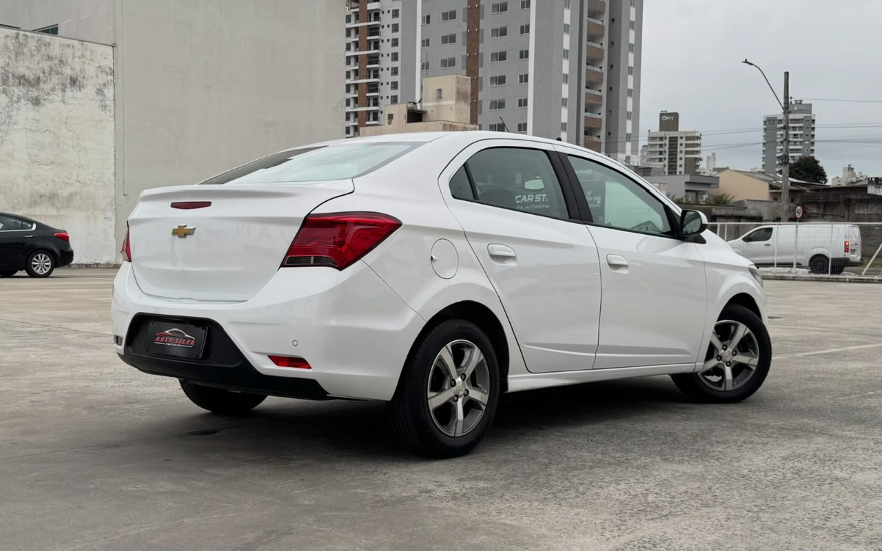 imagem-https://www.socarrao.com.br/sc-vehicle-images-prod/4298009/1791378550361-V2hhdHNBcHAgSW1hZ2UgMjAyNi0wOS0xNiBhdCAxNC40MS41NiAoMSkuanBlZw.jpeg