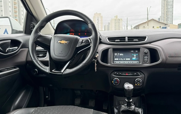 imagem-https://www.socarrao.com.br/sc-vehicle-images-prod/4298009/1791378550558-V2hhdHNBcHAgSW1hZ2UgMjAyNi0wOS0xNiBhdCAxNC40MS41NiAoMikuanBlZw.jpeg