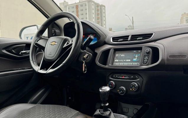 imagem-https://www.socarrao.com.br/sc-vehicle-images-prod/4298009/1791378550705-V2hhdHNBcHAgSW1hZ2UgMjAyNi0wOS0xNiBhdCAxNC40MS41NiAoMykuanBlZw.jpeg