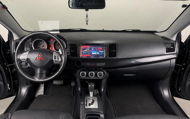 imagem-https://www.socarrao.com.br/sc-vehicle-images-prod/4298032/1792603229558-8550257_9_B_8eef8eb727.jpeg