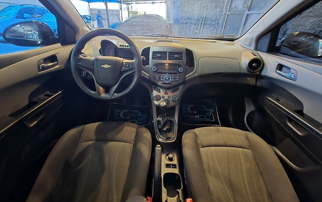 imagem-https://www.socarrao.com.br/sc-vehicle-images-prod/4298036/1791378754423-Ni5qcGVn.jpeg