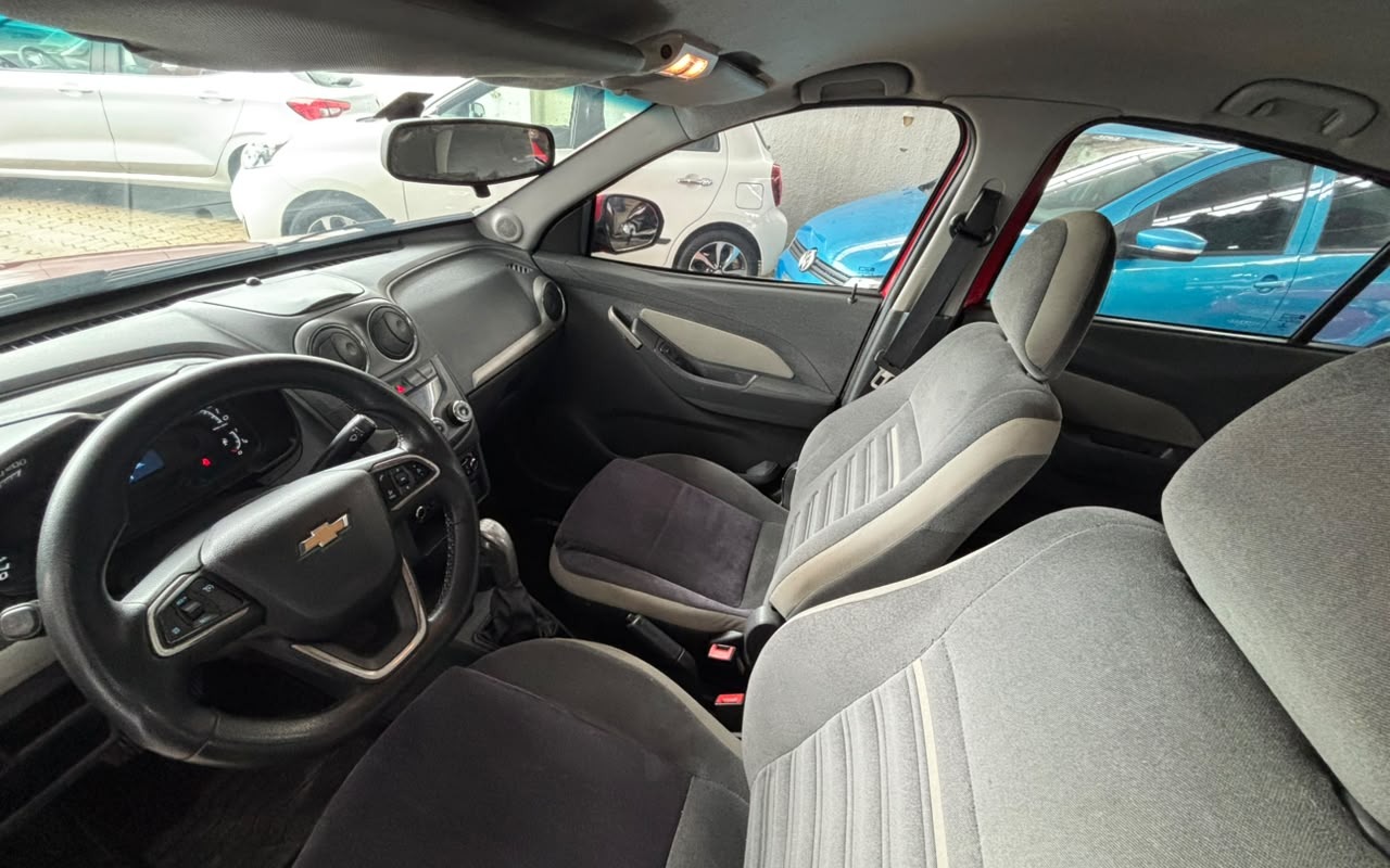 imagem-https://www.socarrao.com.br/sc-vehicle-images-prod/4298052/1791378817974-QUdJTEUgNS5qcGc.jpg