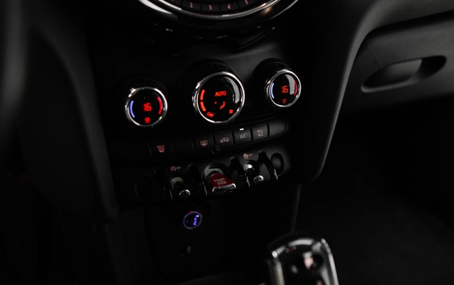 imagem-https://www.socarrao.com.br/sc-vehicle-images-prod/4298083/1791378955104-518fab14-480d-46a7-8144-6c46d2b2d7fc.jpg