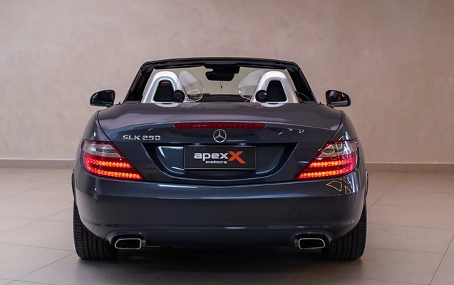 imagem-https://www.socarrao.com.br/sc-vehicle-images-prod/4298225/1791927669945-003_22a3dad0a73df06640746984d8c516f9.jpg