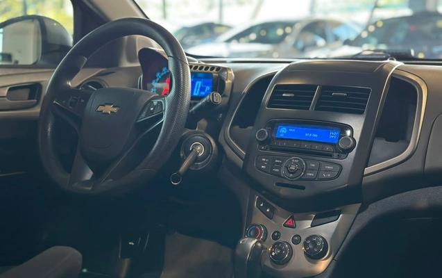 imagem-https://www.socarrao.com.br/sc-vehicle-images-prod/4298260/1791380235779-2167f2cd45d54f478a0e937a2f82aac2_1791379905043.jpg