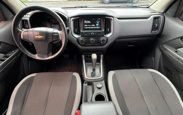imagem-https://www.socarrao.com.br/sc-vehicle-images-prod/4298341/1791666285751-8550647_7_B_f7e35cf380.jpeg