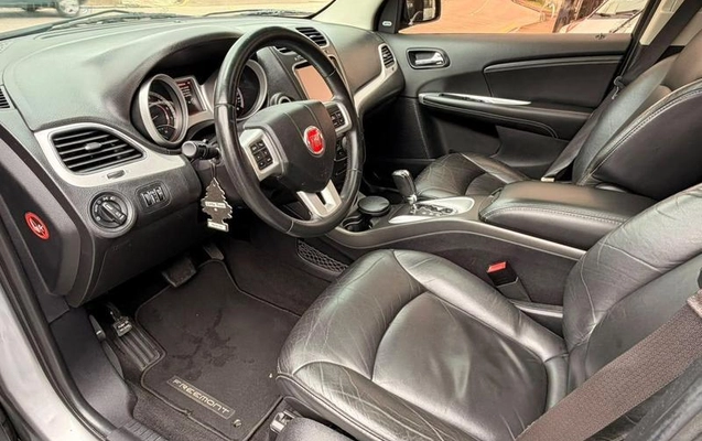 imagem-https://www.socarrao.com.br/sc-vehicle-images-prod/4298353/1791380790037-8545038_1_B_3e37ac36c9.jpeg