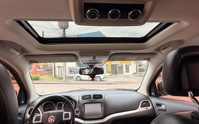 imagem-https://www.socarrao.com.br/sc-vehicle-images-prod/4298353/1791380790037-8545038_1_B_a0ba1d5f31.jpeg