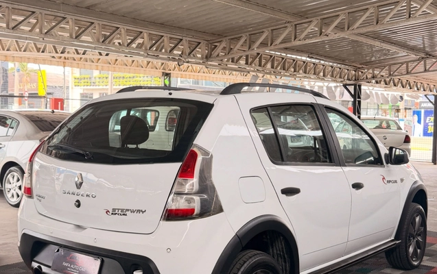 imagem-https://www.socarrao.com.br/sc-vehicle-images-prod/4298575/1791382096021-U2F2ZUNsaXAuQXBwXzgzNzkxOTI3MV8xNzk1MjQxMzYxNjI3MDgyMF81MjQ5MTc0NjgzMjIwNzM2MDlfbi5qcGc.jpg