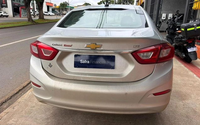 imagem-https://www.socarrao.com.br/sc-vehicle-images-prod/4298590/1791382533806-8550890_5_B_741cdb8e24.jpeg