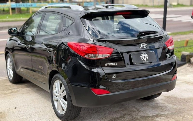 imagem-https://www.socarrao.com.br/sc-vehicle-images-prod/4298650/1792421189641-8526664_15_B_2f53f44ef8.jpeg