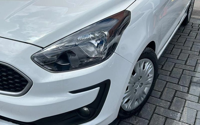 imagem-https://www.socarrao.com.br/sc-vehicle-images-prod/4298675/1791382704098-8544417_9_B_58c93d6d2e.jpeg