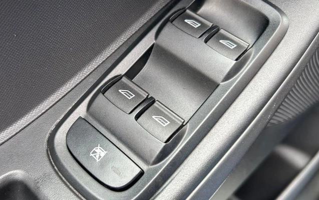 imagem-https://www.socarrao.com.br/sc-vehicle-images-prod/4298675/1791382704108-8544417_9_B_46b515c948.jpeg