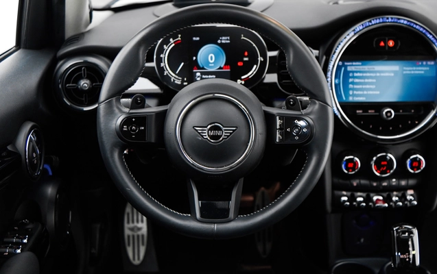 imagem-https://www.socarrao.com.br/sc-vehicle-images-prod/4298716/1791471446608-36fb9b26-e0b6-426f-8c6c-fd14402c3f9b.jpg